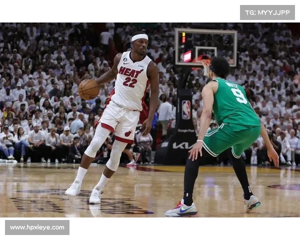 凯尔特人精妙配合，横扫对手