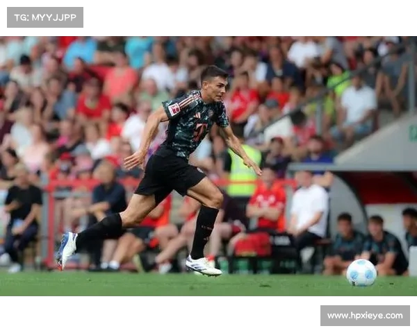 拜仁客场惊险胜利,三分势不可挡 拜仁客场惊险胜利,三分势不可挡