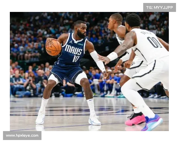 独行侠深情致敬小哈达威：篮球场上的永恒兄弟情(独行侠小哈达威父亲)